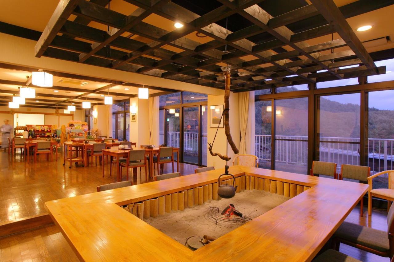 Hotel Sanazawa-No-Mori Numata  Exterior foto