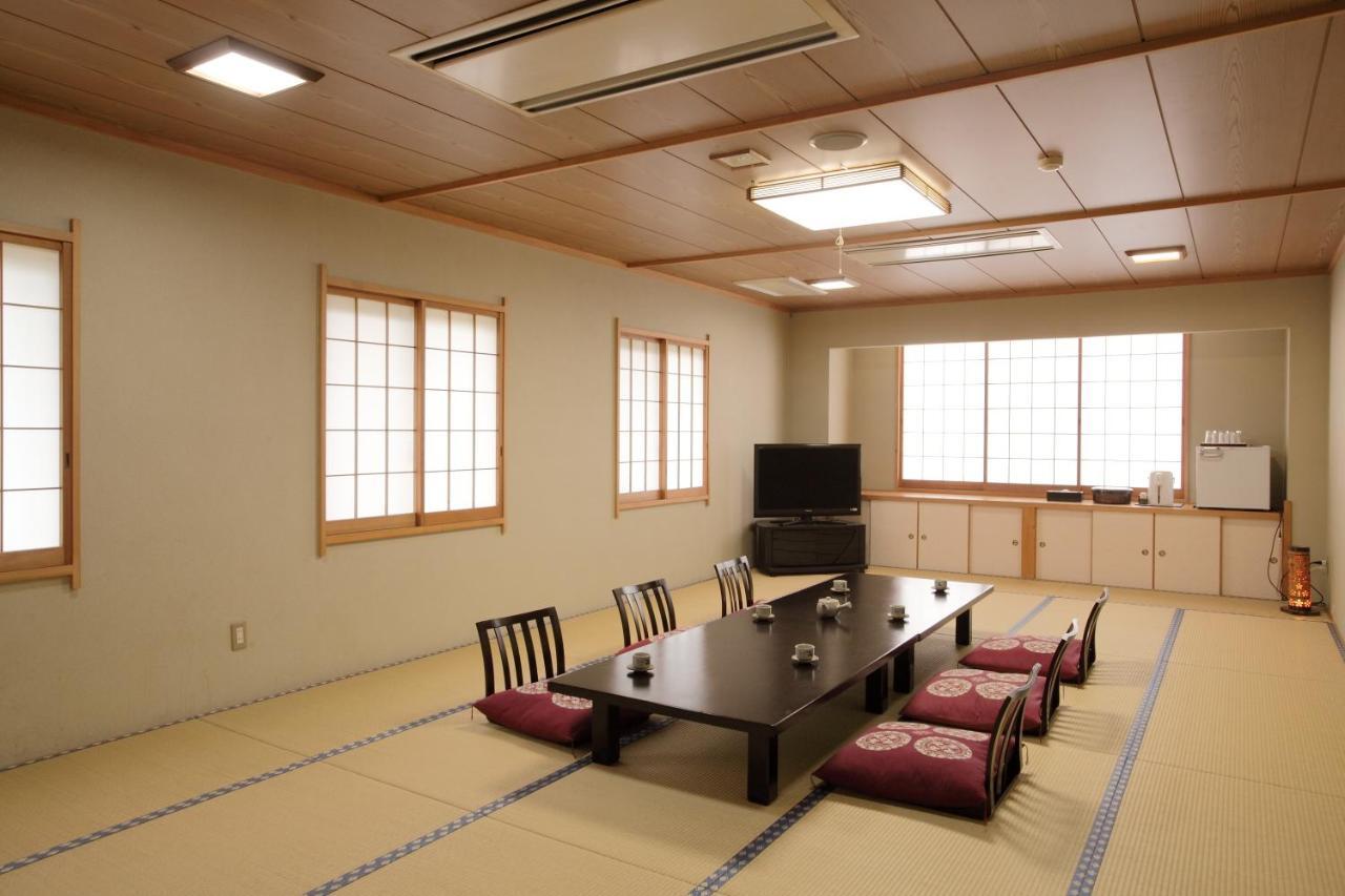 Hotel Sanazawa-No-Mori Numata  Zimmer foto